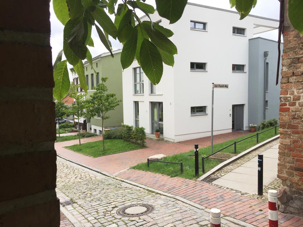 Ferienwohnung An Der Historischen Stadtmauer Rostock Pokoj fotografie